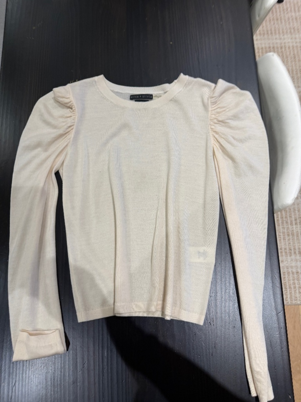 Alice and Olivia puff sweater long sleeve size large